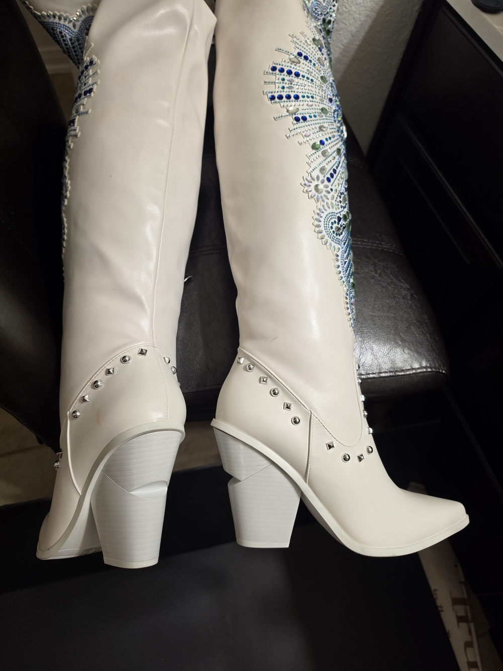 NWT Azalea Wang Axellevwhite Blue Embellished Boots Size 11m. - Picture 7 of 7